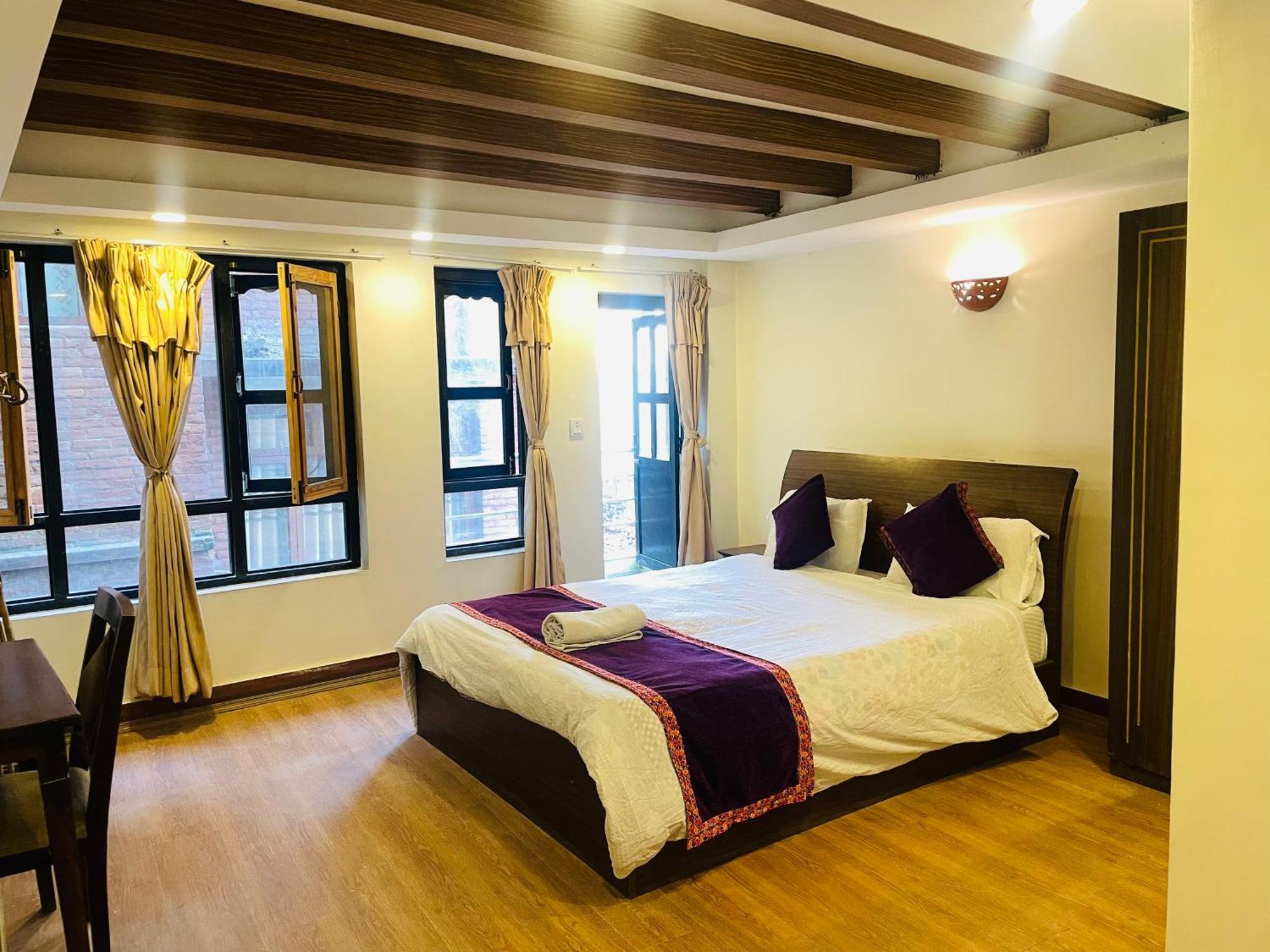 Hotel Bhaktapur Inn Екстериор снимка